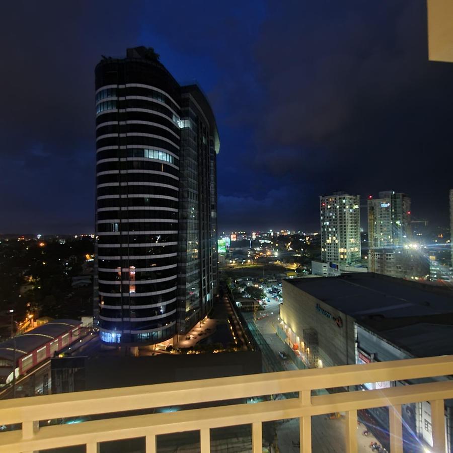 Inspiria Condo Free Airport Pickup For 3 Nights Stay Or More Davao Exterior photo